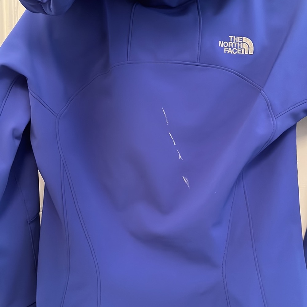 North Face Softshell Jacket - image 5
